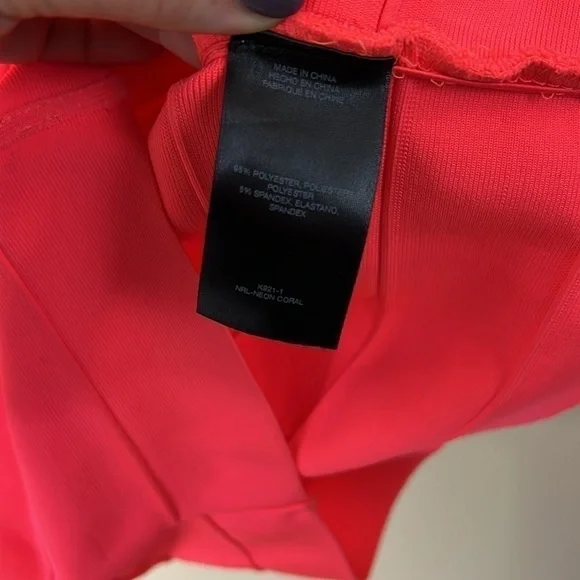 Bright pink bandage dress - Picture 4 of 5